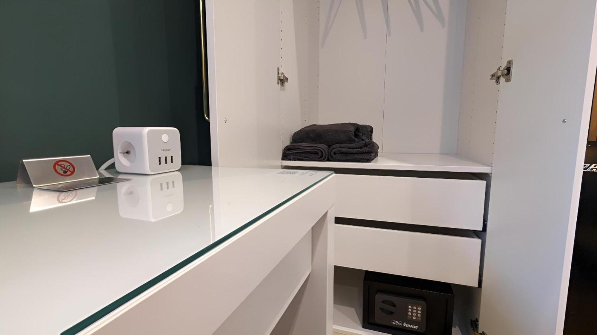 3 Rooms - Zimmervermietung Naehe Flughafen Ber - Gratis Wlan, Parken & Netflix Berlin Zewnętrze zdjęcie